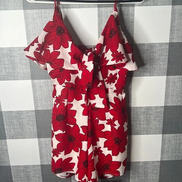 Beautiful Romper - Picture 1 of 5